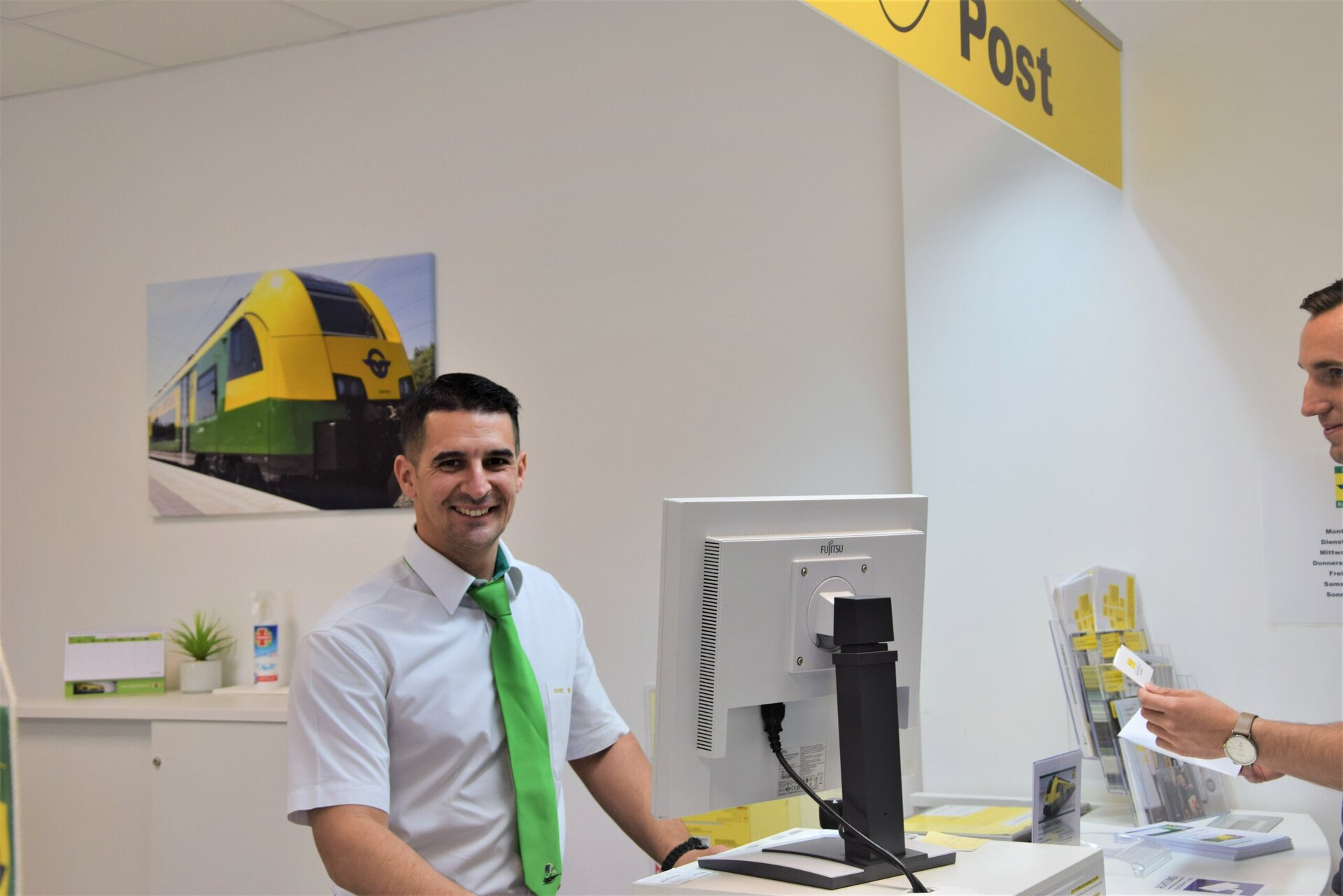 Servicecenter Mitarbeiter der Raaberbahn